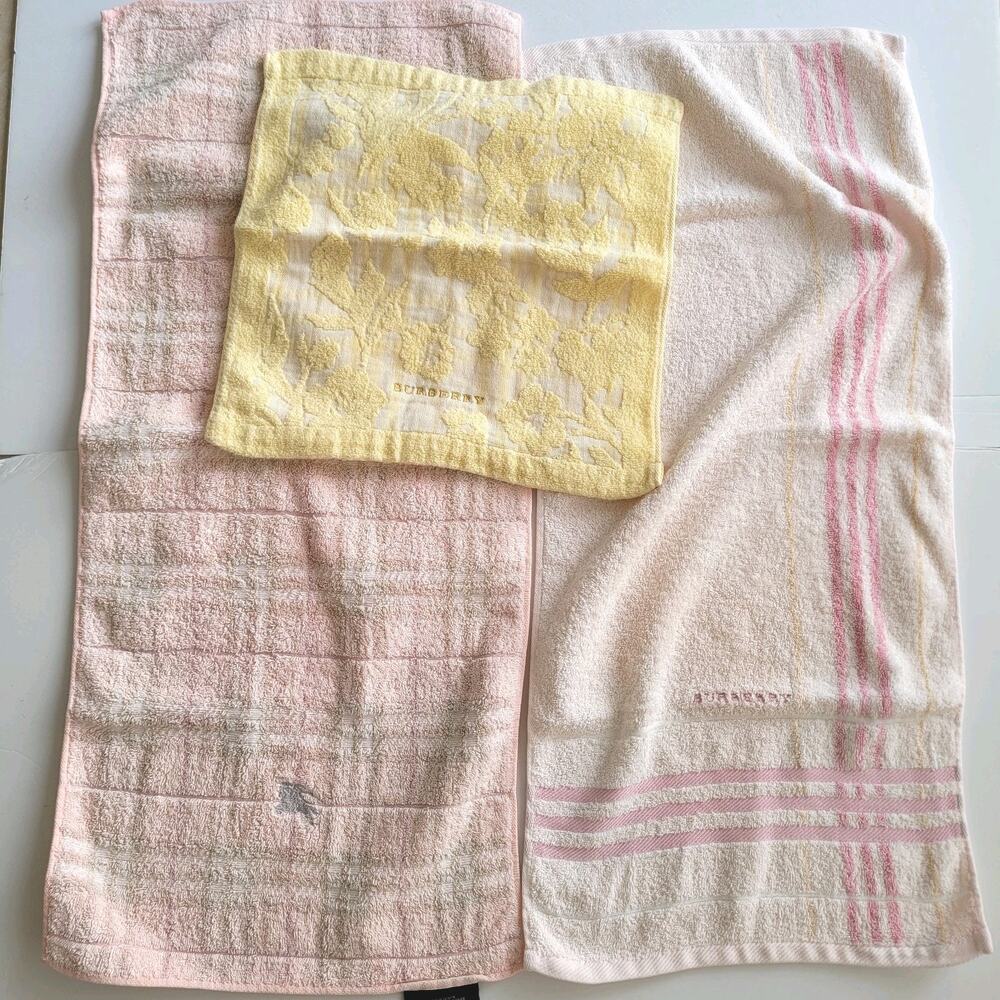 Vintage Burberry Authentic Hand‎ Towels Lot Of 3 Pink Yellow Cotton Bundle